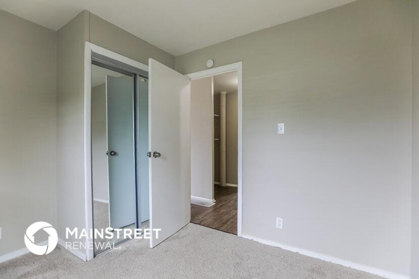 Building Photo - 15316 White Ave