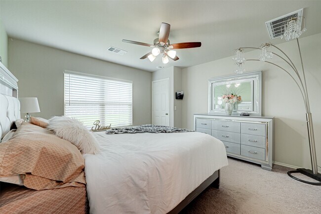 Building Photo - 23322 Dovetail Colony Ct