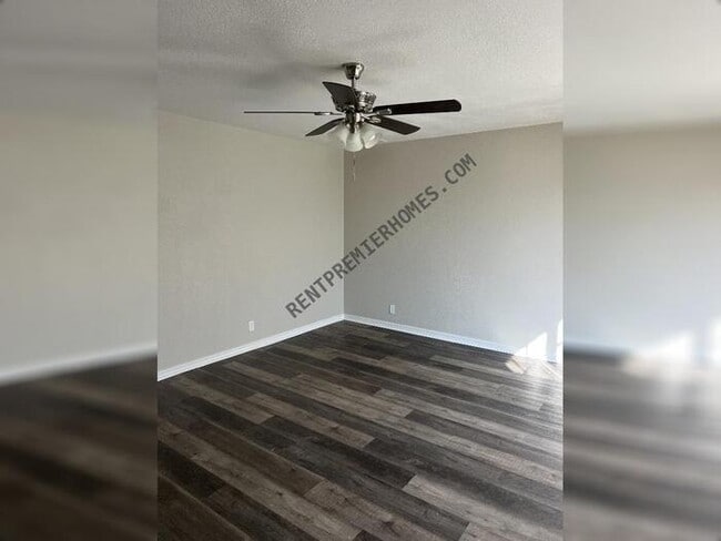 Building Photo - 701 NE 81st St