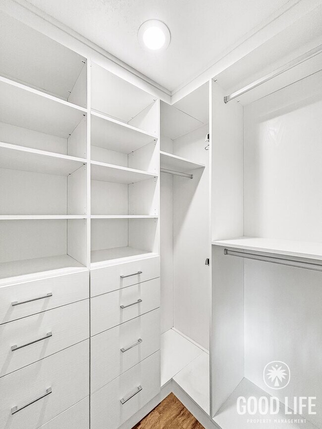 Building Photo - Charming 3BD/2BA House in Imperial Beach W/ A/C, W/D, 2-Car Garage, & Grass Backyard!