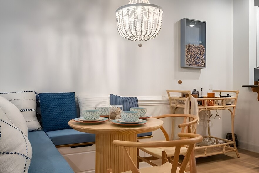 Building Photo - 1023 Sycamore Green Pl