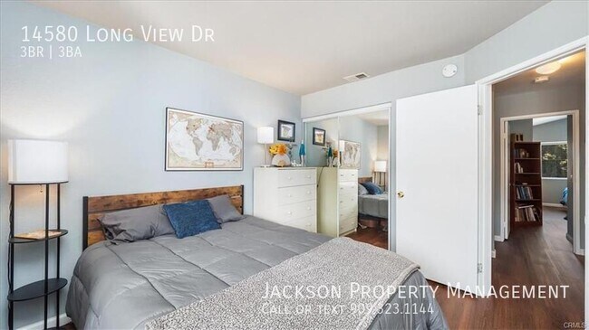 Building Photo - 14580 Long View Dr