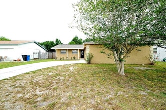 Building Photo - 8229 Greenleaf Cir