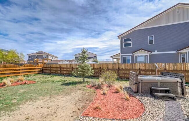 Building Photo - 10904 Cascading Spring Cir