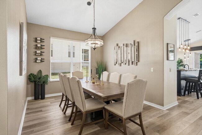 Building Photo - 1020 W Rollingwood Ct