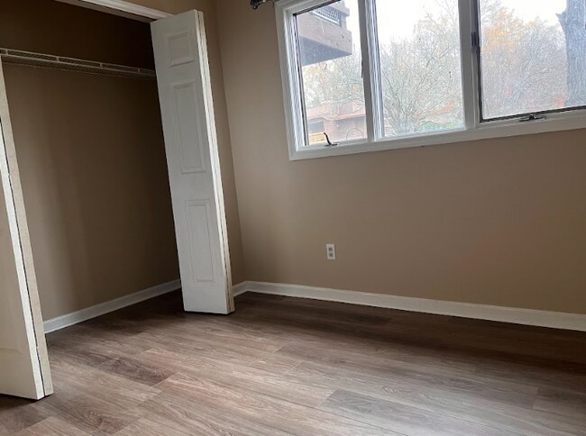 Building Photo - 1863 J Julian Ln