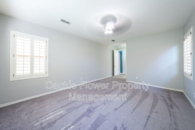 Building Photo - 3943 E Ficus Way
