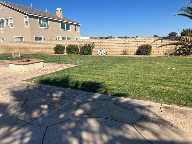 Building Photo - 41530 Yew St