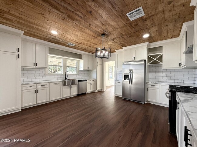 Building Photo - 1014 Napoleon Ave