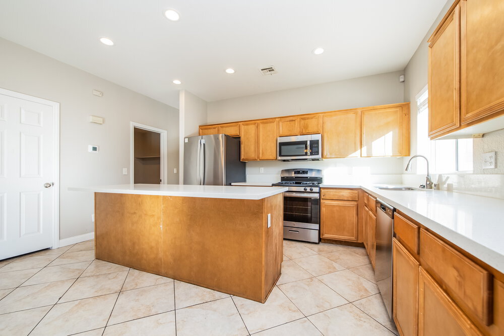 Building Photo - 4034 Warren Rock St