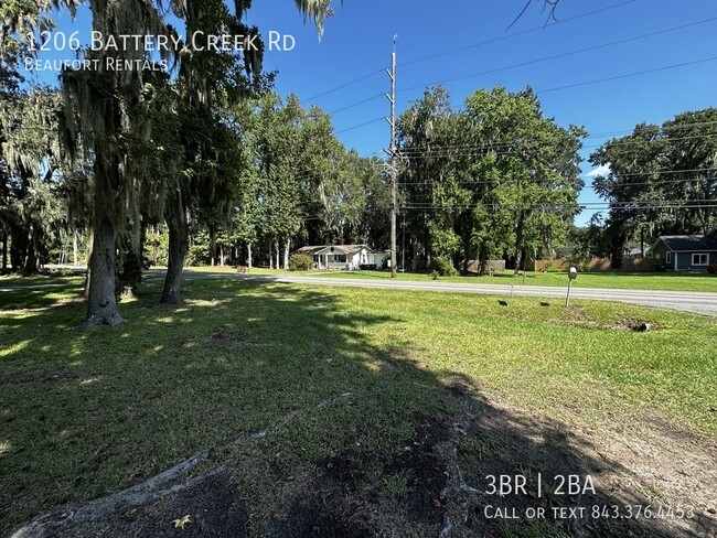 Building Photo - 1206 Battery Creek Rd