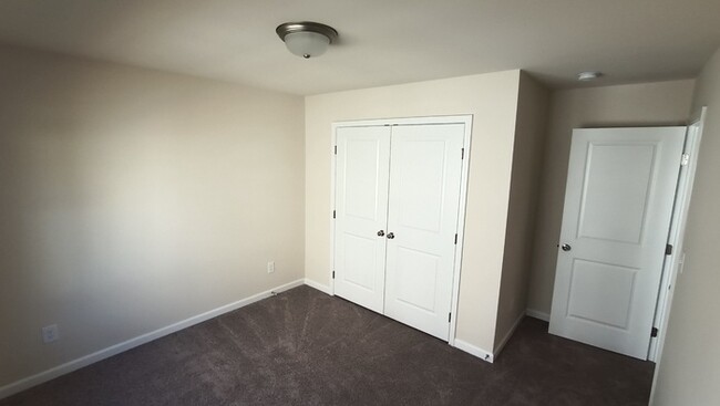 Building Photo - Brand New Townhouse in Lilburn