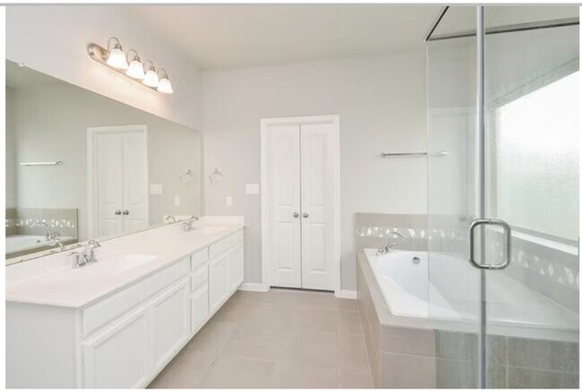 Building Photo - 6031 Scott Way