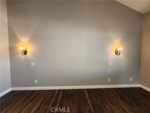 Building Photo - 1736 Fernbrook Ave