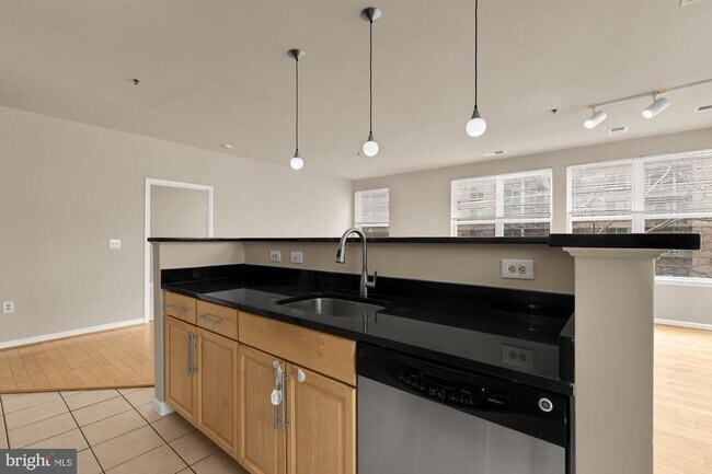 Building Photo - 1201 East-West Hwy