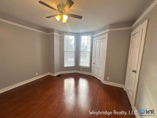 Building Photo - 8402 Curzon Ave