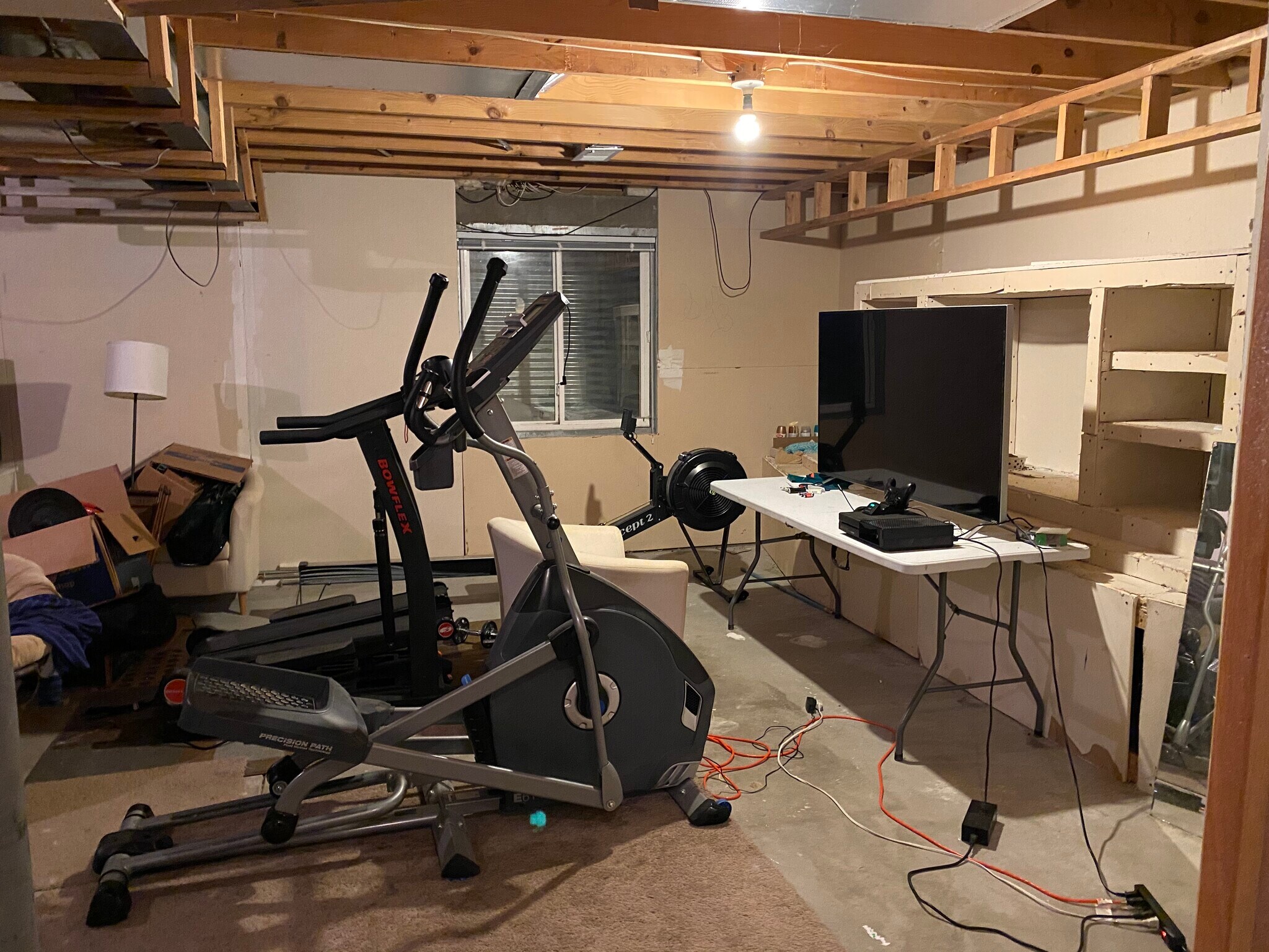 Basement - 3761 Mt Flora St