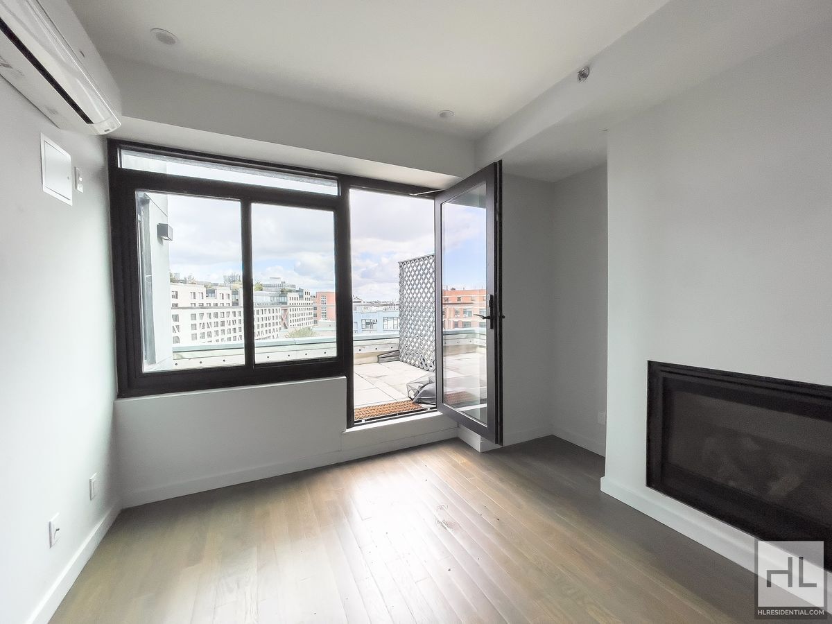 Building Photo - Bushwick Avenue / Spacious 2-Bed 1-Bath / ...
