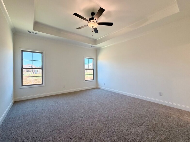 Building Photo - 527 Bristleleaf Path