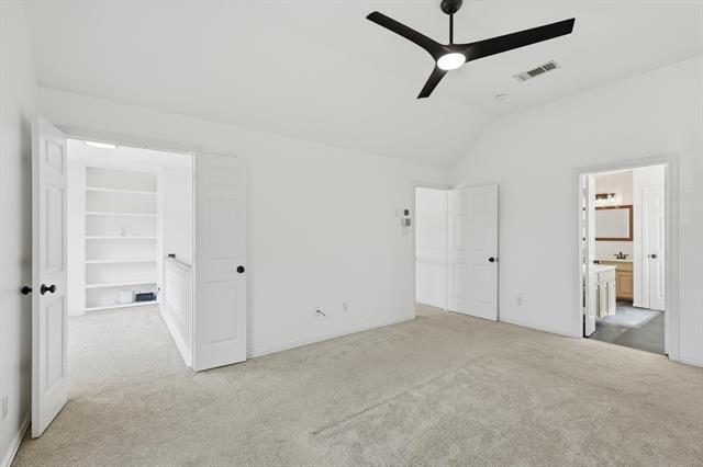 Building Photo - 836 Lakeview Cir