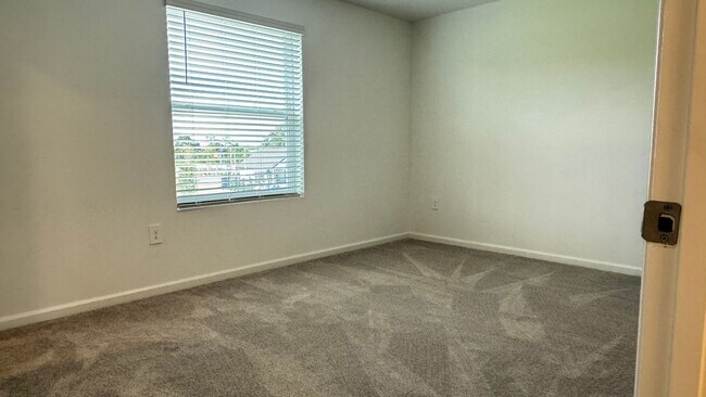 Building Photo - Stunning Brand-New Townhome for Rent in Marion Ranch, Internet, Trash & Lawn Care Included!