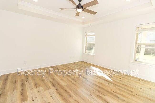 Building Photo - 65 Morning Mist Dr