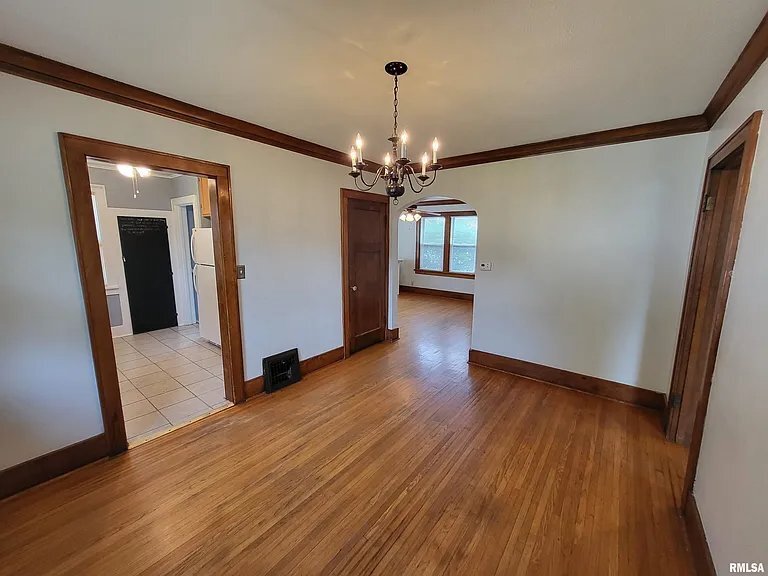 Building Photo - 1021 W Hanssler Pl