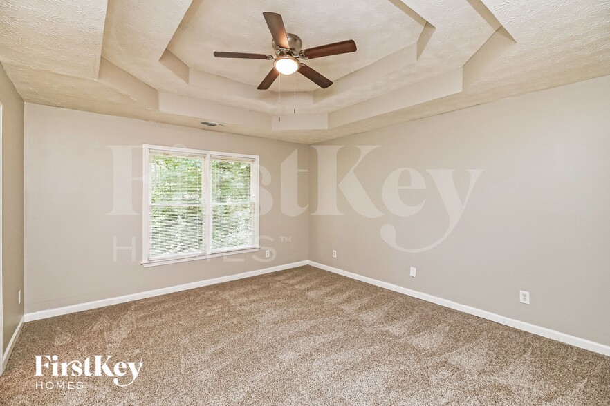 Building Photo - 838 E Marable St