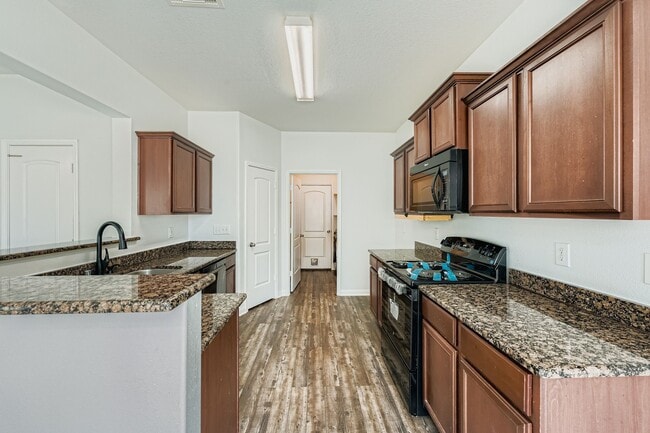 Building Photo - 4931 Monarch Falls Ln