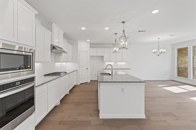 Building Photo - 621 Somerset Dr