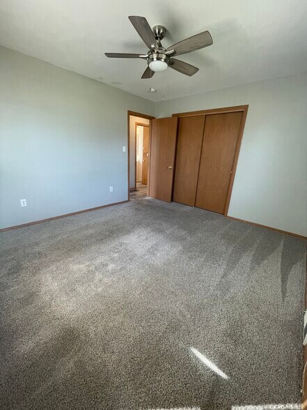 Building Photo - 1422 9th St NW