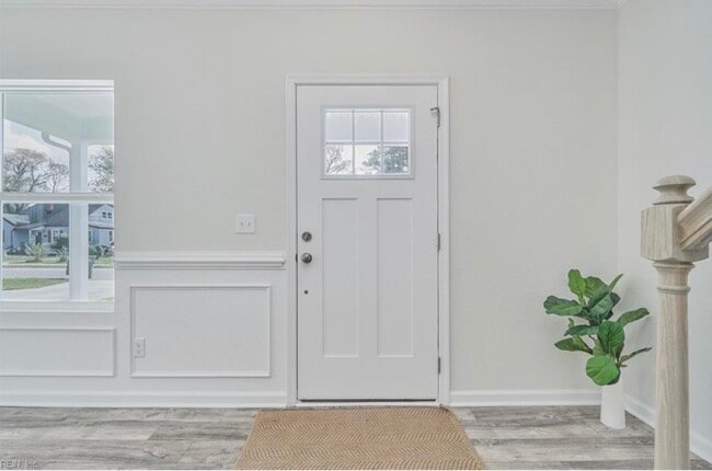 Building Photo - 1540 Beekman St