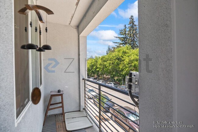 Building Photo - 2588 Gimelli Way