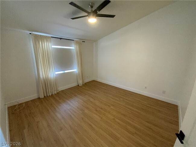 Building Photo - 679 Scenic Tierra Ln