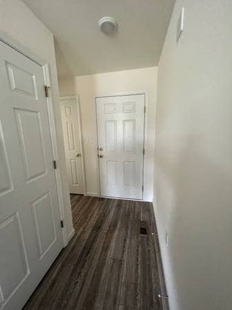 Building Photo - 885 Black Bear Dr