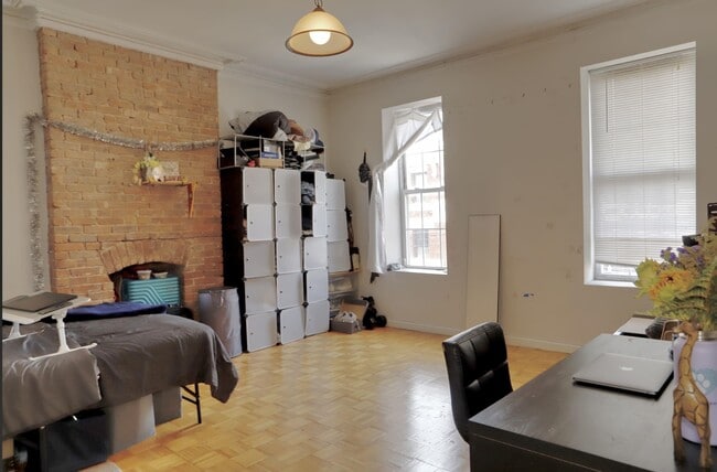 Building Photo - 328 Palisade Ave