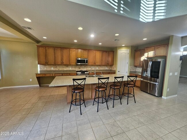 Building Photo - 3216 S Cottonwood Dr