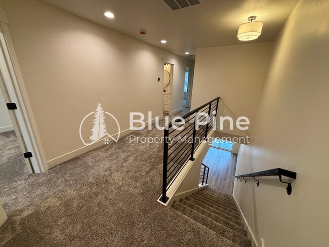 Building Photo - 2384 Caliber Pl