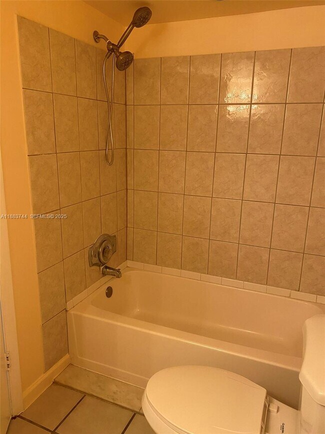 Building Photo - 10772 La Placida Dr