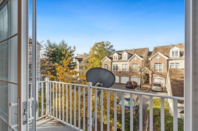 Building Photo - 108 Riverwalk Way