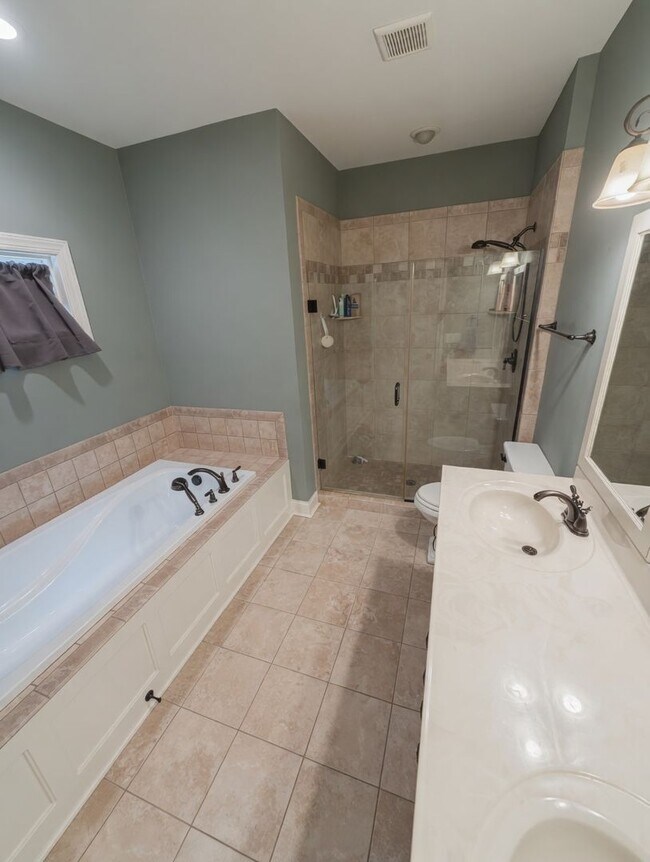 Building Photo - 3 Bedroom Home in Cornerstone