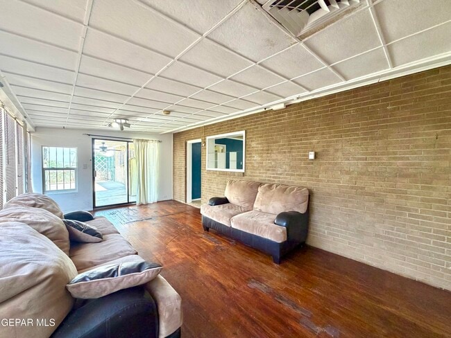 Building Photo - 3305 Capella Ave