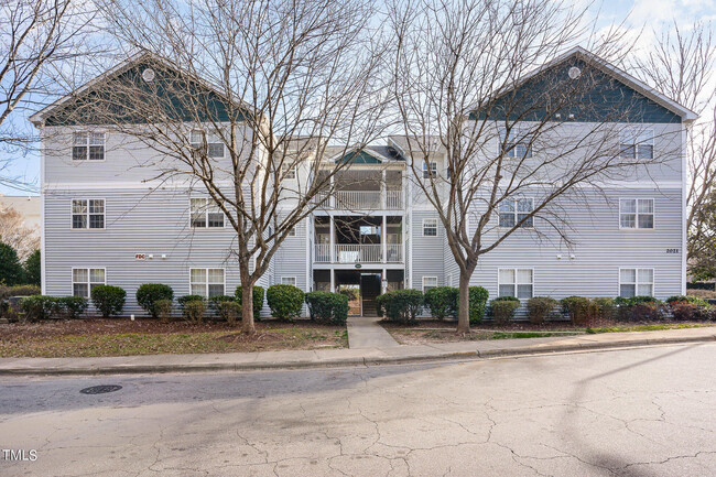 Primary Photo - 1130 Carlton Ave