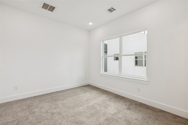 Building Photo - 113 Milby St