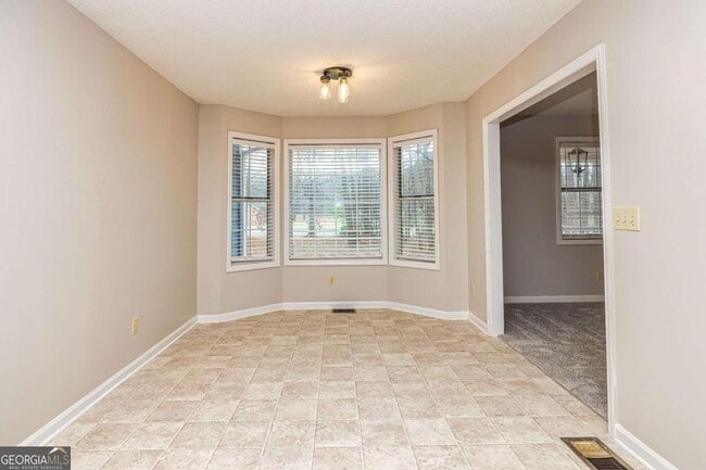 Building Photo - 14 Hiram Dr