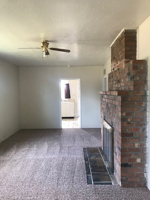 Building Photo - 3 Bdrm, 1 Bath Plus Bonus Room! Heart of Yelm! Fully Fenced Yard!