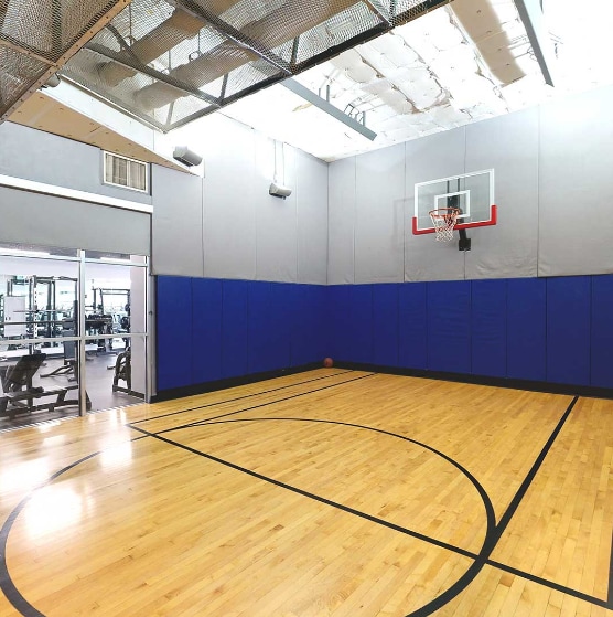 Building Photo - 601 N State St