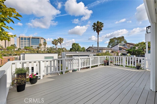 Building Photo - 226 La Jolla Dr