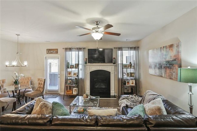 Building Photo - 3041 Creekside Overlook Way