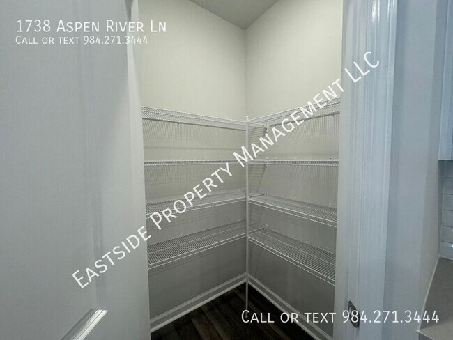 Building Photo - 1738 Aspen River Ln
